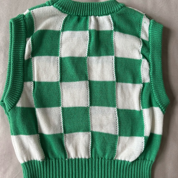 Checkered green and white top - Picture 1 of 3